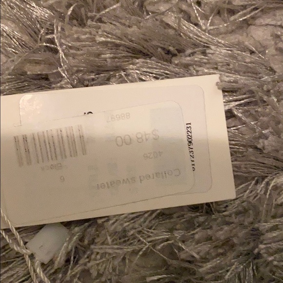 Bnwt Girls collared shirt  black w gold  sz 6 - Picture 2 of 2